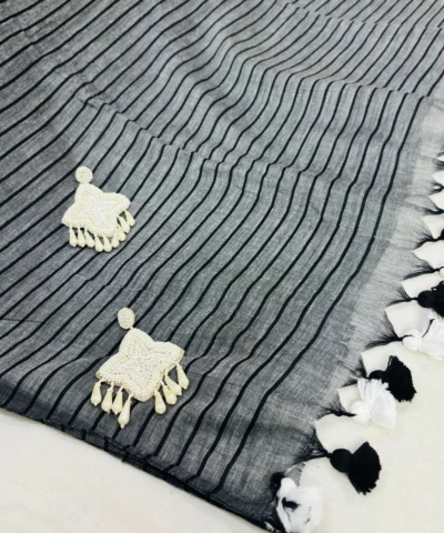 Handloom Mulmul Striped Saree — Black — border and pallu
