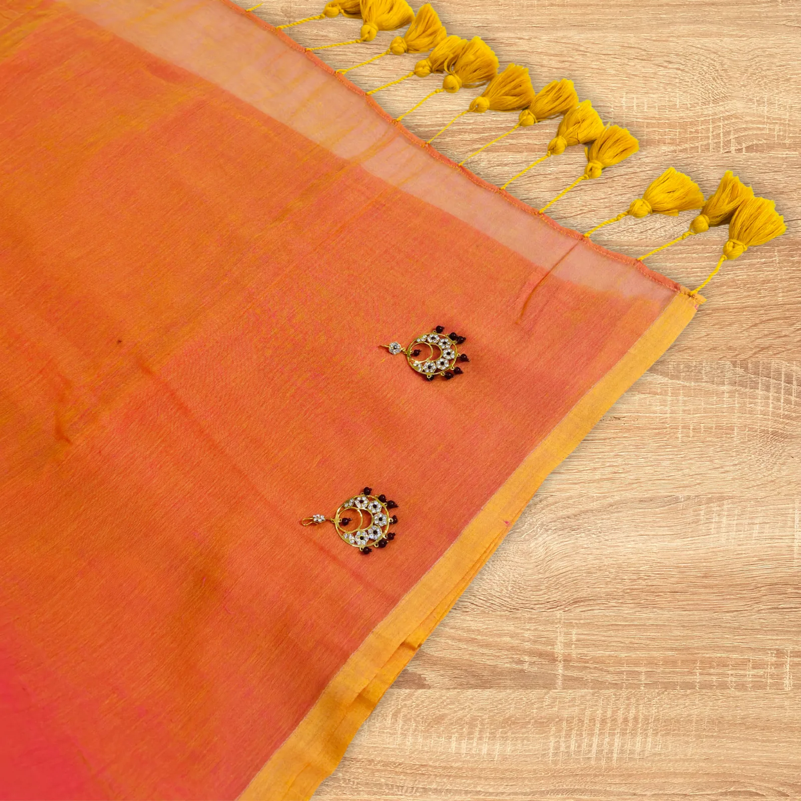 Handloom Plain Mulmul Saree — Orange — border and pallu