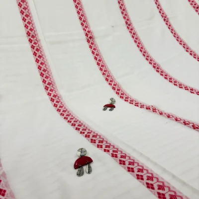 Handloom Bengal Cotton Jamdani Saree — White and Red — border and pallu