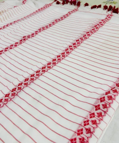 Handloom Bengal Cotton Jamdani Saree — White and Red — detail view