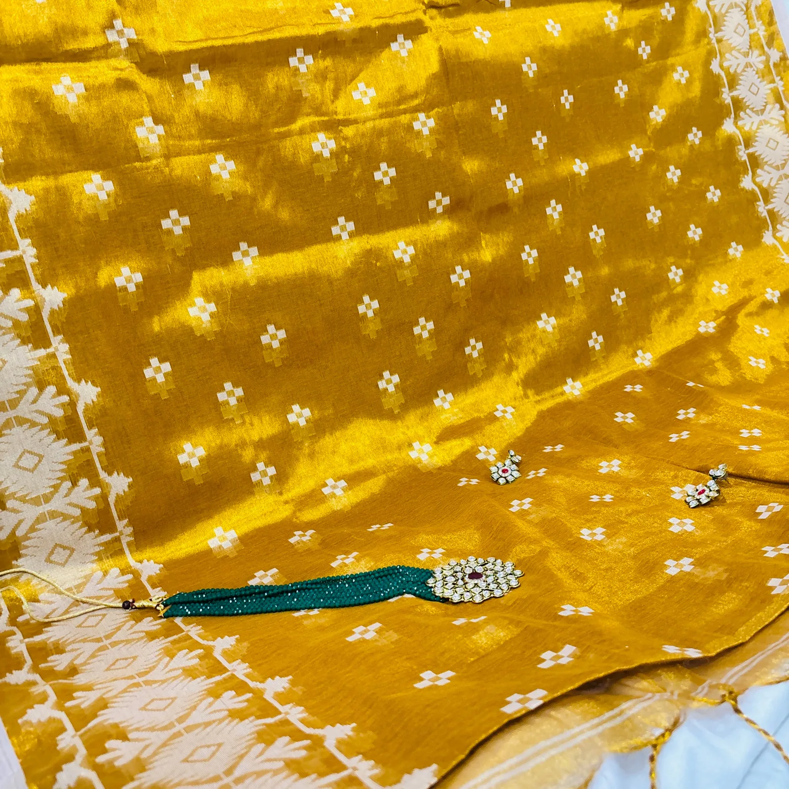 Tissue Cotton Jamdani Saree — Golden — blouse piece detail