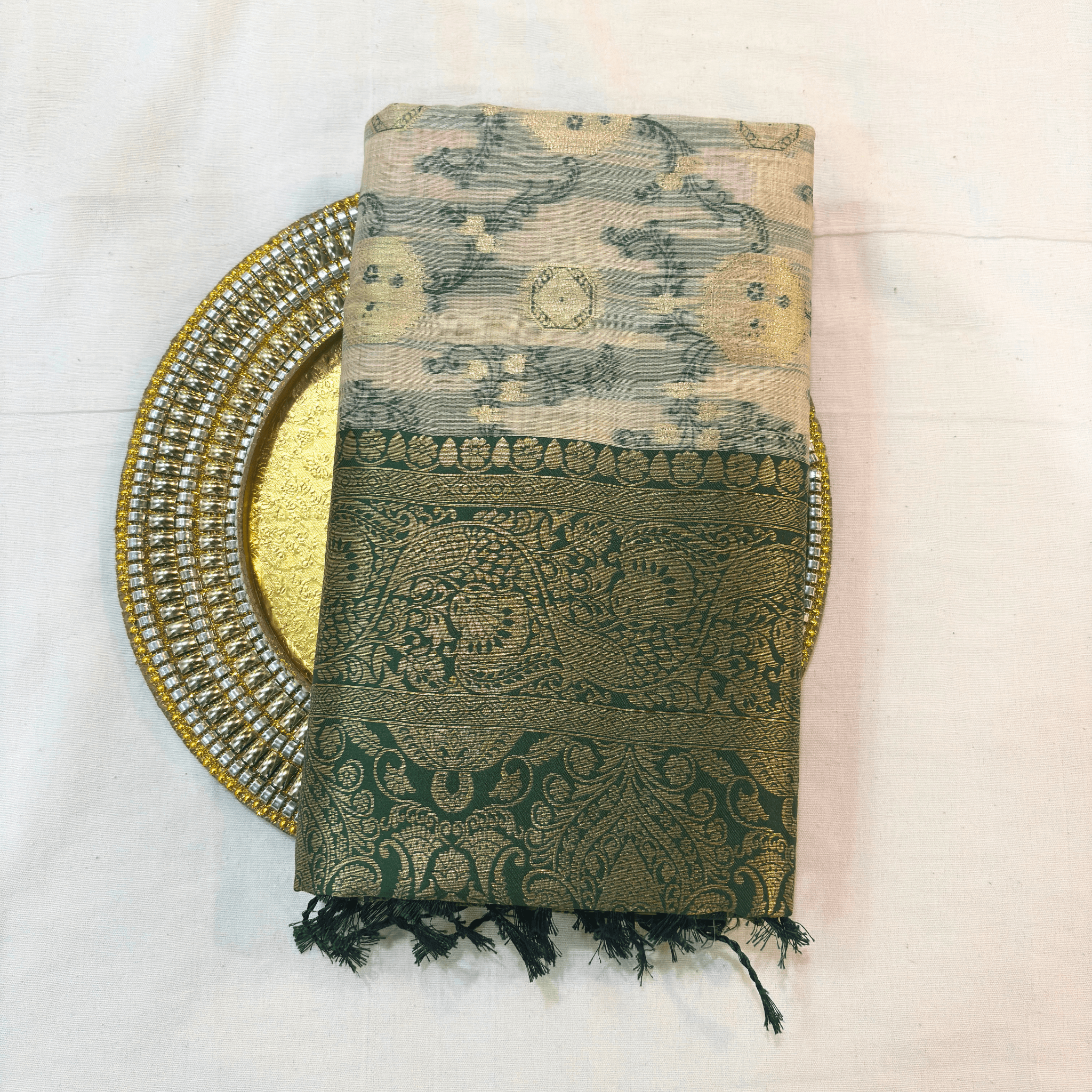 Cotton Geometric Bel Woven Saree — Leaf Green - Image 2