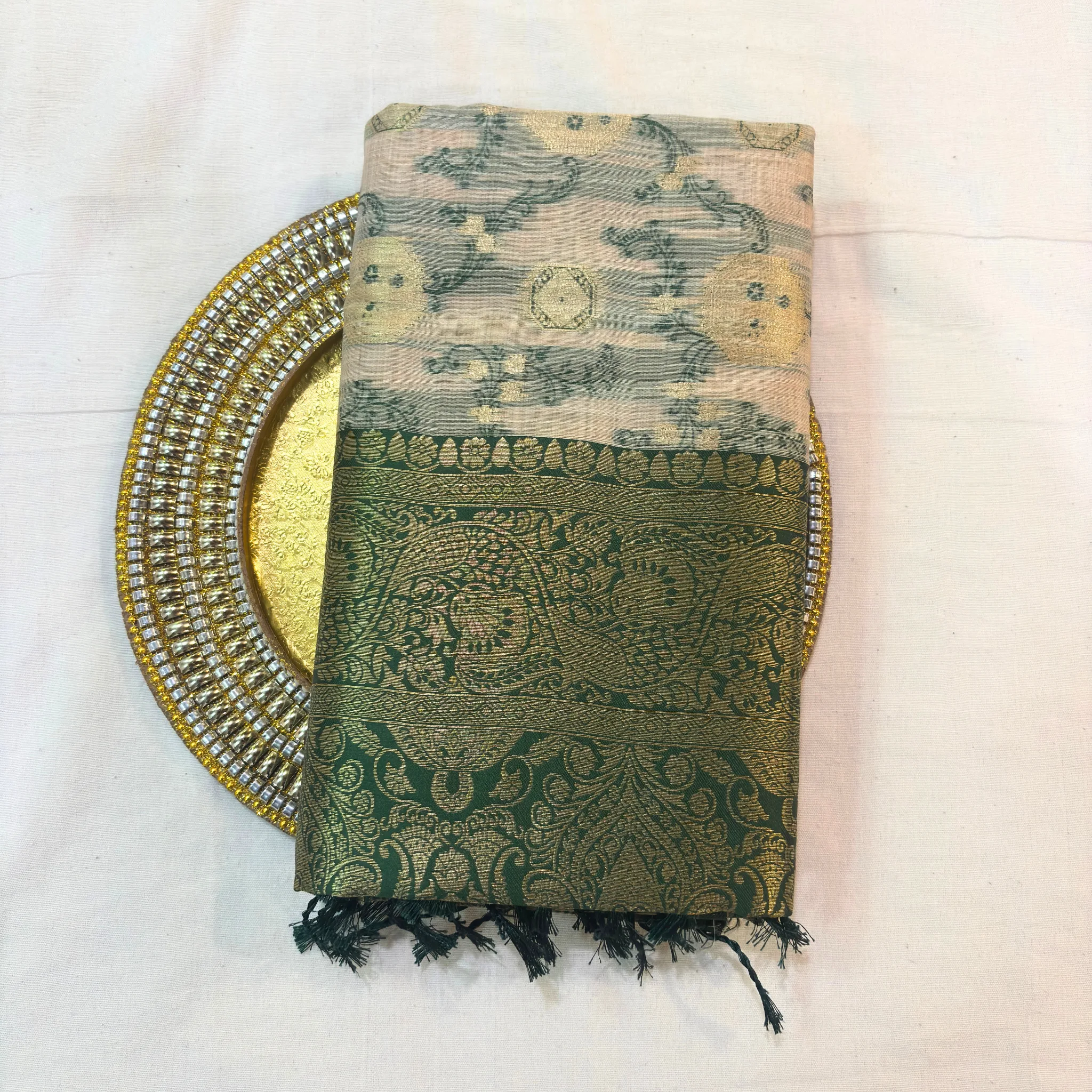 Cotton Geometric Bel Woven Saree — Leaf Green - Image 2