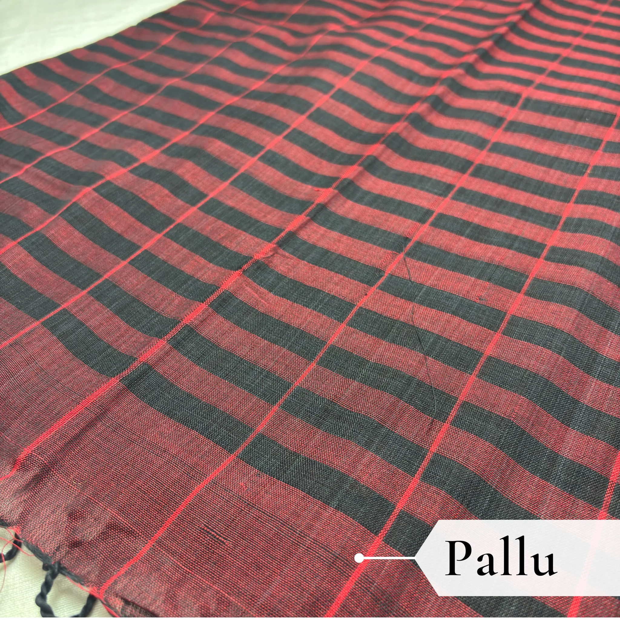 Khadi Check Handloom Saree — Black - Image 2